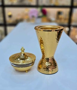 Quemador de Incienso Moderno de Metal con Tapa y Asa de Madera, Elegante Quemador de Incienso Negro para Oud y Loban - Product Image 1