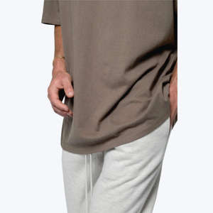 T-shirts pour hommes à prix de gros – T-shirts de mode pour hommes en tissu durable – T-shirts élégants et adaptés aux hommes - Product Image 4