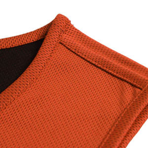 Uniforme de basket-ball pour hommes, design imprimé avec logo personnalisé, haute qualité, léger, durable, respirant, séchage rapide, 100% polyester - Product Image 3