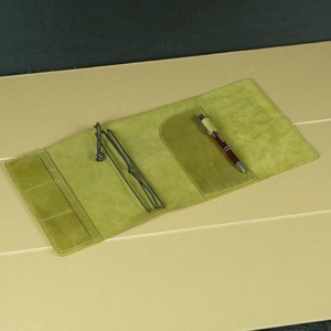 Couverture de carnet en cuir rigide personnalisée, cadeau personnalisé, journal avec poches, rechargeable, format A5/A4, porte-stylo pour carnet de voyage - Product Image 2