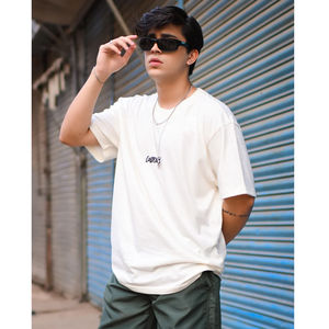 Fournisseur de t-shirts de qualité professionnelle, logo personnalisé, vêtements hipster, coupe ample, 100% coton, t-shirt surdimensionné lourd pour hommes - Product Image 1