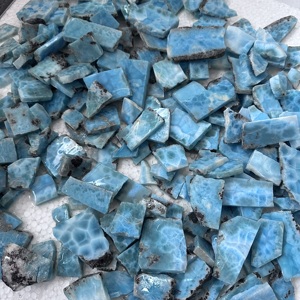 Materia prima de larimar natural TFH, hasta 5 kg disponible para la venta, calidad AAA, matriz de larimar en bruto para cortar y sin cortar disponible. - Product Image 3