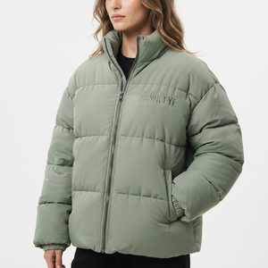 Chaqueta Acolchada de Moda para Mujer, Corte Regular, Cuello Alto, Cierre Completo, Abrigo de Invierno Acolchado, Proveedor de Ropa Exterior de Diseño Personalizado - Product Image 1