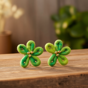 Accessoires de bijouterie en feutre vert pour épingles à cheveux - Product Image 3