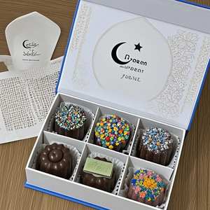 Bombones de Trufa Gourmet Sin Gluten Surtidos: Leche, Negros, Blancos, Crema de Avellanas en Caja de Papel Impreso de Alta Gama, Dulces Premium Portátiles - Product Image 5