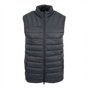 Gilet matelassé sans manches en polyester jaune moutarde avec fermeture éclair et col montant - Product Image 2