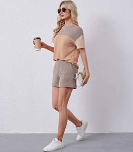 Ensemble t-shirt et short confortable pour femmes grandes tailles, longueur genou, service OEM personnalisé, matière coton, été - Product Image 5