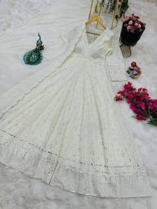 Nuevo Conjunto de Fiesta Diwali de Diseñador: Vestido de Georgette Fox con Pantalón y Dupatta, Largo hasta el Tobillo, Ajuste Regular, Parte Inferior Reversible - Product Image 5
