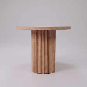 Table à manger ovale moderne en bois massif, table sur piétement cannelé, mobilier minimaliste Japandi pour la maison et les restaurants - Product Image 1