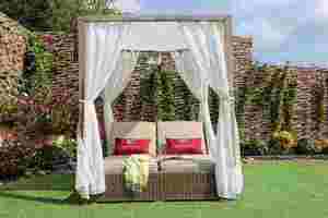 Chaise longue double d'extérieur de style resort avec coussins confortables - Product Image 3