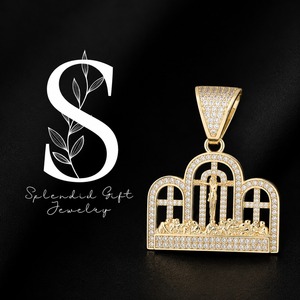 Collar con Colgante de Cruz de Jesús de Lujo con Moissanita – Amuleto Religioso Chapado en Oro con Incrustaciones – Colgante Estilo Hip Hop con Apariencia de Diamante VVS para Hombres y Mujeres - Product Image 1