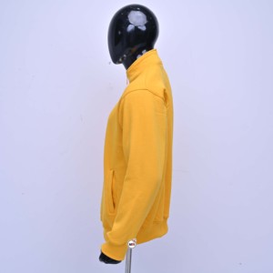 เสื้อสเวตเชิ้ตผู้ชายคุณภาพพรีเมียม สีเหลือง คอตั้ง ซิป ¼ ตัว ทรงปกติ ผ้าเฟรนช์เทอร์รี่ สีพื้น ใส่ได้ในฤดูใบไม้ร่วง พร้อมปรับแต่งได้ - Product Image 4