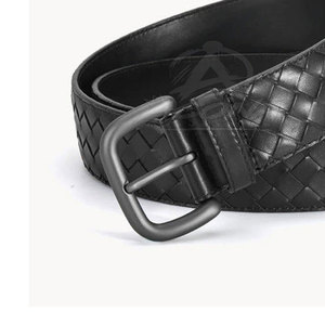 Ceinture en cuir de vachette avec boucle en acier, écologique et durable, design décontracté, finition lisse, ajustement confortable, personnalisable - Product Image 4