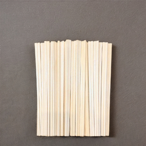 Palillos Desechables Redondos Tradicionales de Madera - Product Image 3