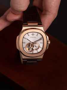 นาฬิกาอัตโนมัติสำหรับผู้ชาย Alexander Ferros 6312R-02 หน้าปัดแซฟไฟร์ สายหนัง ตัวเรือนสแตนเลสสตีล กันน้ำ ระบบอนาล็อก Miyota - Product Image 3
