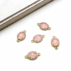 Conector de Colgante Ovalado de Calcedonia Rosa al por Mayor, 7x5mm, con Engaste de Oro y Circonitas Cúbicas, Doble Aro, para Fabricación de Pulseras y Collares - Product Image 4