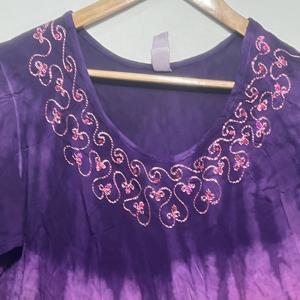 Vestido túnica boho morado para mujer, 100% algodón, con efecto ombré, teñido anudado, mangas largas, con cuello bordado, estilo casual. - Product Image 3