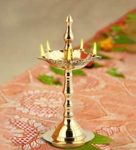 Lámpara de aceite de latón premium Diya para decoración de festivales Pooja, centro de mesa para el hogar, Deepak tradicional, fabricante mayorista de la India - Product Image 2