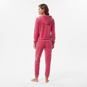 Conjunto Deportivo de Terciopelo para Mujer al por Mayor, con Logotipo Personalizado, Corte Regular, Sudadera con Capucha, Manga Larga, Bolsillos Tipo Canguro y Pantalones Jogger - Product Image 3