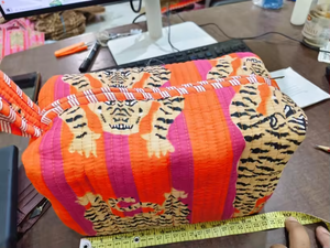Bolsa de Viaje Acolchada de Algodón con Estampado Floral, Estilo Vintage, Grande, Resistente al Agua, Ligera, Portátil, Reutilizable, Ecológica, con Asa Suave - Product Image 1