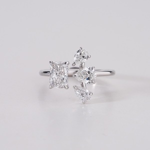 Elegante Anillo de Oro de 14K con Esmeralda Sintética para Mujer, Ajustable, Joyería Fina, Anillo de Compromiso y Boda, Piedra de Lujo - Product Image 1