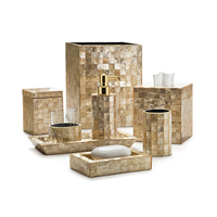 DAANI INTERNATIONAL Ensemble d'accessoires de salle de bain de luxe moderne en nacre, fait main, avec distributeur de savon et gobelet en mosaïque de coquillages dorés