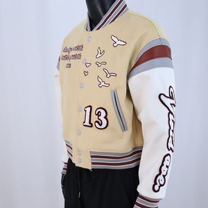 เสื้อแจ็คเก็ตวาร์ซิตี้แฟชั่นแบบแพทช์เวิร์ค รักษ์โลก คุณภาพสูง ดีไซน์ทันสมัย สำหรับผู้ชายและผู้หญิง ขายส่งจำนวนมาก - Product Image 1