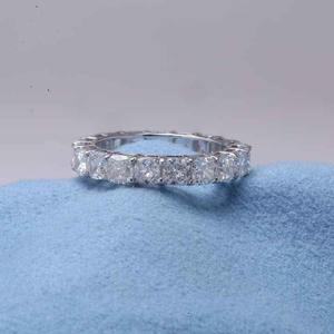 Bague de fiançailles en argent sterling 925 de qualité supérieure, diamant taille radiant, pour femme, disponible à un prix compétitif - Product Image 2