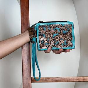 Nueva Cartera Unisex de Cuero Turquesa Genuino Hecha a Mano con Diseño Floral Grabado y Cremallera, Estilo Vintage 20206 - Product Image 2