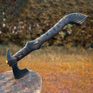 Hacha Tomahawk Thewizcrafts Hecha a Mano, de Acero Industrial con Alto Contenido de Carbono, Multiusos, para Camping, Supervivencia al Aire Libre, con Mango de Madera de Palisandro - Product Image 1
