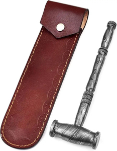 Martillo de Acero de Damasco Forjado a Mano, Estilo Tradicional, Pieza Decorativa de Colección con Mango de Madera para Exhibición - Product Image 6