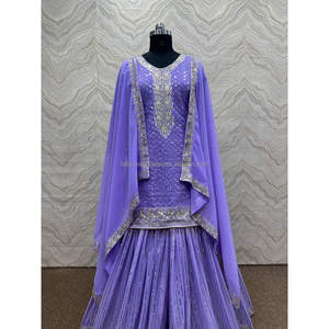 Fabzonefabindia présentant la nouvelle fête était belle broderie lourde fantaisie et haut de travail à paillettes de 5mm-Sharara avec Dupatta - Product Image 3