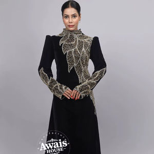 Venta al por mayor AWAIS HOUSE - Conjunto de lujo de 2 piezas para mujer musulmana, modesto, de terciopelo sólido con cuentas, lavable, sencillo, largo hasta el suelo, estilo túnica en línea A - Product Image 1