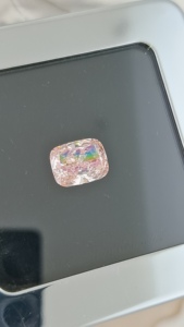 เพชรแฟนซีสีชมพูสดใส 1 ถึง 10 กะรัต ได้รับการรับรองจาก IGI ระดับ VS1 ผลิตด้วยวิธี CVD HPHT เพชรเม็ดเดี่ยวสำหรับเครื่องประดับสั่งทำ - Product Image 5