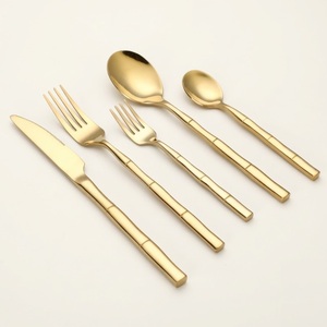 Ensemble de couverts vintage en or, manche martelé, acier inoxydable, finition miroir, plaqué or, pour hôtel et restaurant - Product Image 3