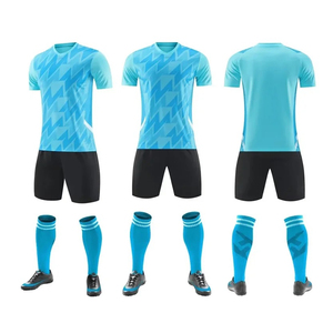 Uniforme de Fútbol Personalizado con el Último Diseño en Transferencia Térmica, Transpirable, Verano, 100% Poliéster, Secado Rápido, Ropa Deportiva - Product Image 1