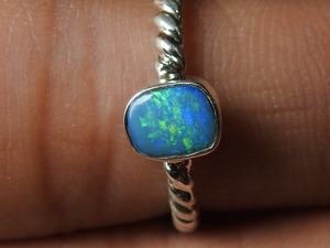 แหวนแต่งงานโอปอลออสเตรเลีย เงินแท้ 925 โอปอลคู่ ประจำเดือนตุลาคม ขนาด 5.5 US ทำด้วยมือ เครื่องประดับคลาสสิก ของขวัญ - Product Image 4