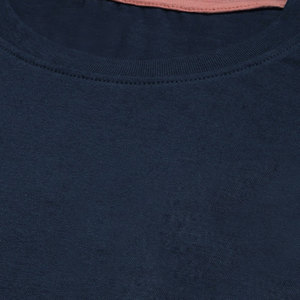 Conjunto de Pantalones Cortos de Algodón 100% para Uso Casual, Camisetas Transpirables y Duraderas con Pantalones Cortos a Juego, Hecho en Pakistán - Product Image 4