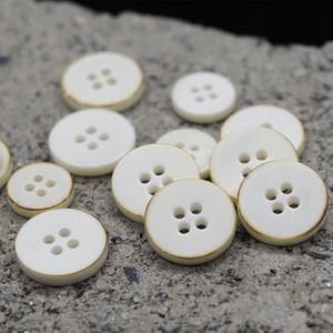 Botón de Hueso de Vaca Blanco de Alta Calidad, Doble Cara, Quemado, 4 Agujeros, Personalizable, para Camisas, Chaquetas, Accesorios, Prendas, Artesanías Naturales - Product Image 3