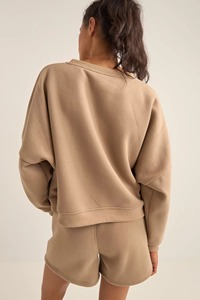 Ensemble pull et short tricoté pour femme, respirant, doux, deux pièces, tenue décontractée, au-dessus du genou, couleur unie - Product Image 6