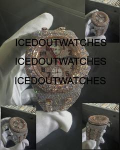 Reloj de Lujo con Diamantes Moissanite, Estilo Hip Hop, Correa de Acero Inoxidable Resistente - Product Image 1