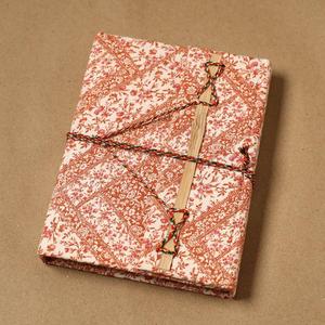 Diario Artesanal de Tapa Dura Cosido a Mano con Tela Estampada Bandhani, 50 Hojas, Regalo - Product Image 2