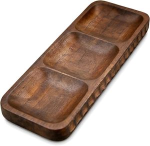 Plateau de service en bois unique, best-seller, avec une finition artisanale raffinée pour une présentation élégante des aliments dans les hôtels et restaurants. - Product Image 1