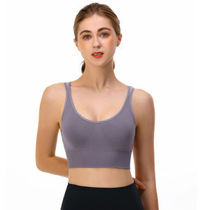 Sujetador deportivo de diseño moderno para mujer que combina soporte atlético, comodidad y estilo para sesiones de entrenamiento en el gimnasio. - Product Image 2