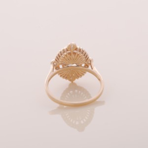 Anillo de Compromiso y Boda con Halo de Diamantes Amarillos Ovalados Certificados por IGI, con Diamantes de Acento en Plata de Ley 925 Sólida - Product Image 4