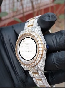 Montre unisexe de luxe Diamond Empire en acier inoxydable avec accents en moissanite, cadran carré en cristal, mouvement mécanique automatique, 39 mm - Product Image 3