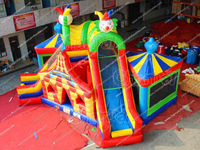 Parcours d'obstacles gonflable géant avec toboggans, structure de jeu pour enfants, combo de jeux gonflables avec toboggan