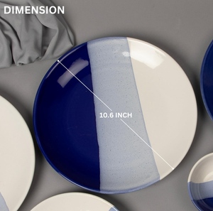 Assiette de service en céramique moderne, diamètre personnalisé, bleu, blanc, gris, design bohème, lavable, durable, faite à la main pour la table à manger - Product Image 5