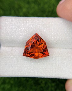 Superbe Citrine naturelle de Madeira, jaune orangé, pierre précieuse taillée de haute qualité pour la fabrication de bijoux fins - Product Image 4