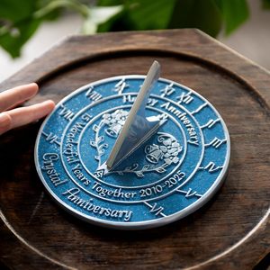 ของขวัญครบรอบแต่งงานคริสตัลครบรอบ 15 ปี นาฬิกาแดดอะลูมิเนียมโบราณ ปี 2025 ขนาด 10 นิ้ว - Product Image 3